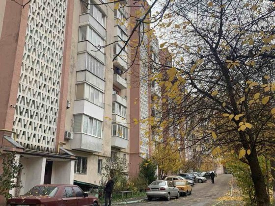 Продаж 3 кімнатноі квартири в цегляному будинку покращене планування Рівне