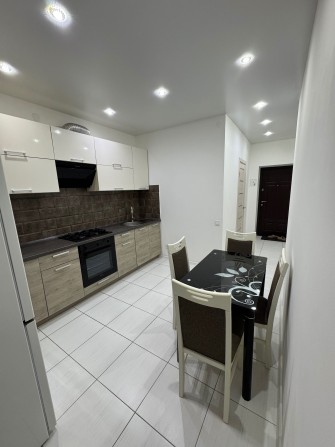 Продам однокімнатну квартиру на щасливому - фото 1