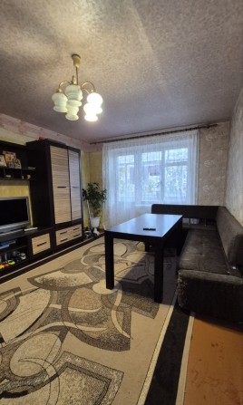 Продам затишну  4-х кімнатну квартиру. - фото 1