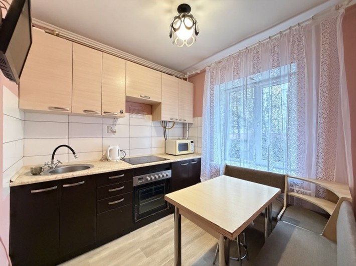 2-Кімнатна район «Чайка» вул. Гайдамацька 9. (вул. Струтинської 9) - фото 1