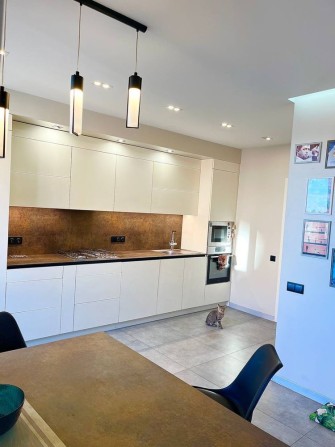 Євро трикімнатна квартира з ремонтом! Програми так! 2%. Балкон, газ - фото 1