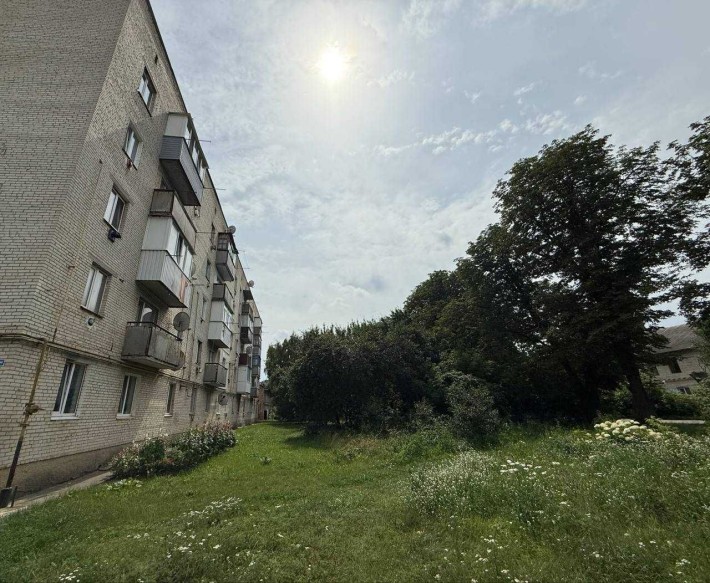 Продаж 1-кімнатної квартири біля Сум - фото 1