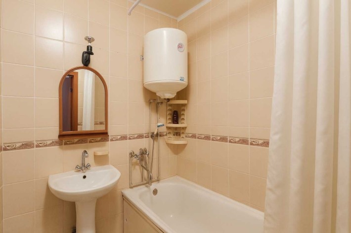 Продаж 1 Кімнатної Квартири з Автономним Опаленням біля річки Ворскла. - фото 1