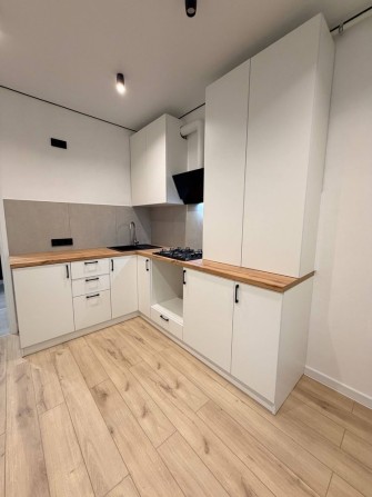 Продам однокімнатну квпртиру з Новим ремонтом Ніхто не жив Без комісії - фото 1