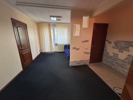 Продається комфортна квартира на вулиці Дорошенка Кривой Рог