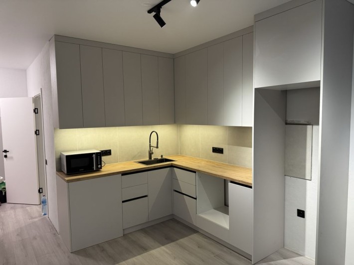 Терміновий продаж 1 кімнатна квартира з Ремонтом у Сіті Парк - фото 1