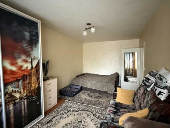 Світла 1-кімнатна в центрі! Косметичний ремонт, 2/5, цегла, 30 м² Полтава