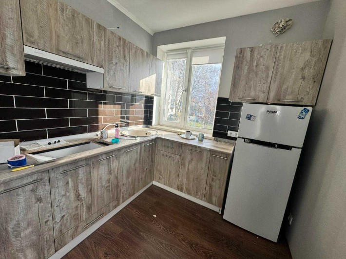 Продаж 1 км квартири на Бродівській з ремонтом - фото 1