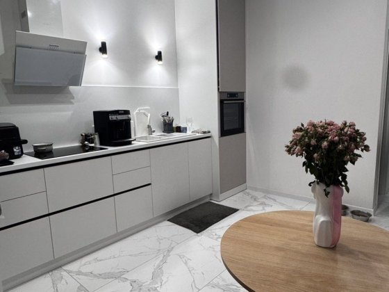 Продам 1 кімнатну квартиру по вул Вербовій Рівне