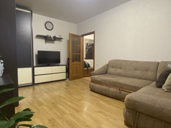 Продам 2к.кв Героїв Крут. Автономка. Район Епіцентра Суми