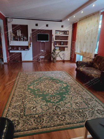 Простора квартира з індивідуальним опаленням на Леваді. - фото 1