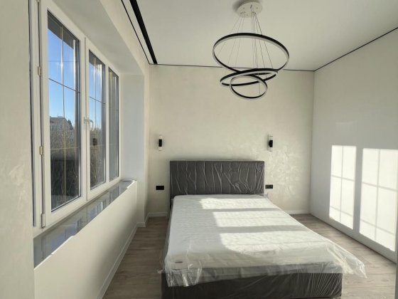 Продаж / Квартира / Гостинна , Новий Двір, Рівне Ровно