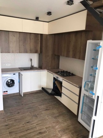 Продаж квартири 91 кв.м., вул. Лабунського 14 (р-н Макарова, Екватор) - фото 1