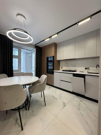 Продаж квартри з ремонтом та технікою провулок Тарнавського - фото 1