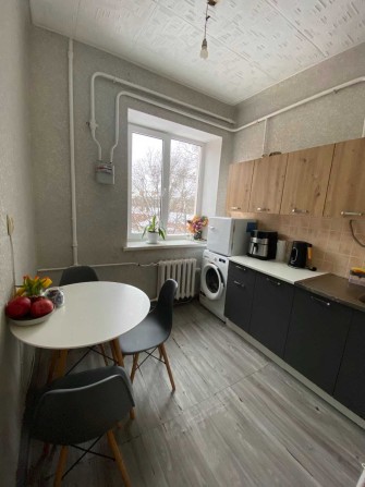 Продам 2-кімнатну "сталінку" в самому центрі Полтави - фото 1