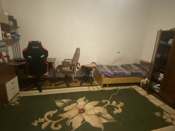 Продаю трехкомнатную сталинку на 17 квартале! Кривой Рог