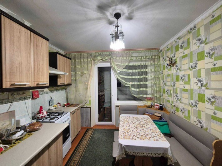 1-кімнатна квартира з великою кухнею та лоджією на вул. Матусевича - фото 1