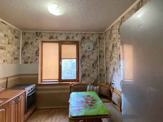 Продаётся 3-комнатная квартира по улице Свято-Николаевская Кривой Рог