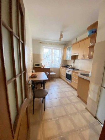 Продам 3-х кімнатну квартиру на зручному 2-му поверсі - фото 1