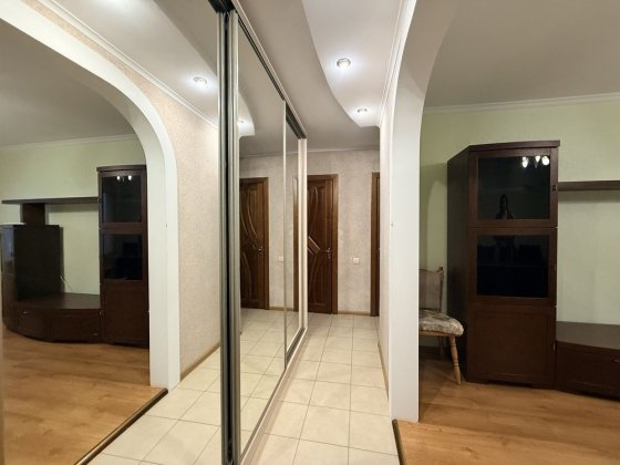 3 кімнатна квартира . Автономне газове опалення Ровно