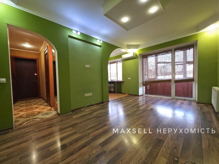 2-кімнатна квартира в центрі. Автономне опалення, цегляний будинок - фото 1