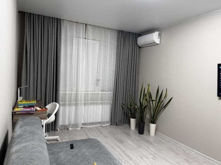 Продаж 1к квартири Фемелі Парк 4 поверх - фото 1