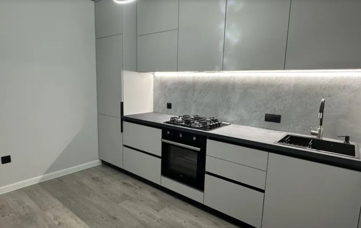 Продаж 2к квартири 58 кв. м на вул. Смакули - фото 1