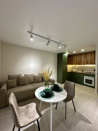 Продається сучасна 2км квартира, вул. Київська 9г - фото 1