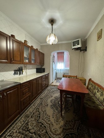 Продам трикімнатну квартиру на Шухевича 14 - фото 1