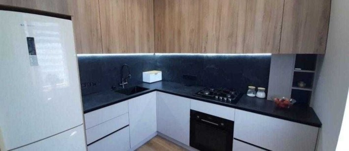 Терміновий продаж, три кімнатної квартири в районі 1 міської лікарні - фото 1