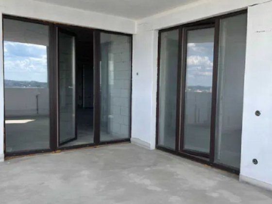 Продаж чудової 2 кім квартири, 106м.кв пр.С.Бандери Тернопіль