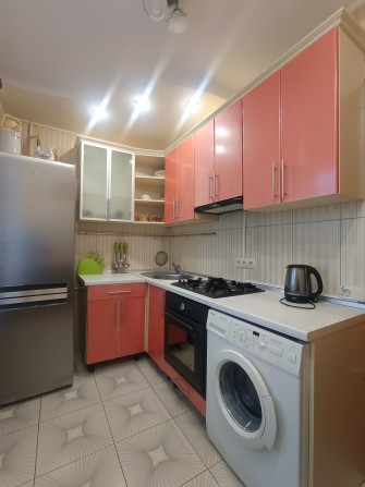 Продам укомплектовану 1кмн квартиру на проспекті Свободи - фото 1