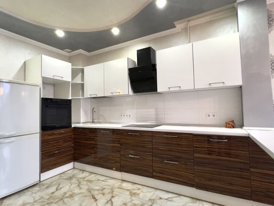 Велика новобудова з ремонтом Чернівці