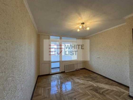 Продаж 1к квартири Героїв Майдану Черновцы