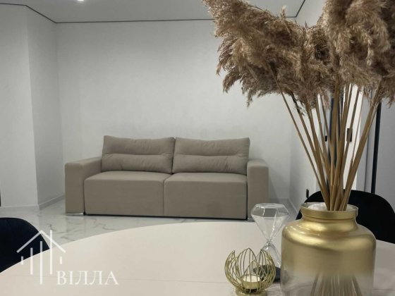 Продам вулику 2 кімнатну квартиру в новому зданому будинку Тернопіль