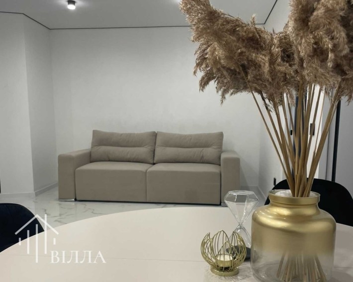 Продам вулику 2 кімнатну квартиру в новому зданому будинку - фото 1