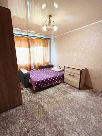 Продаж 1-кімнатної в ЦЕГЛЯНОМУ будинку вул. Охтирська - фото 1