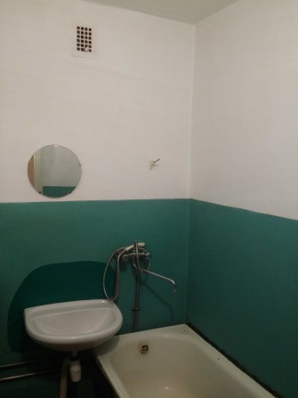 1-кімн. квартира Проспект Незалежності 39,0 м кв.. 3/5 балкон - фото 1