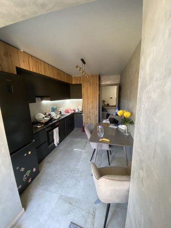 Продається 1-на квартира Злуки - фото 1