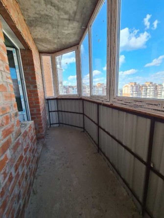 Продам 4-х кімнатну новобудову на Леваді - фото 1