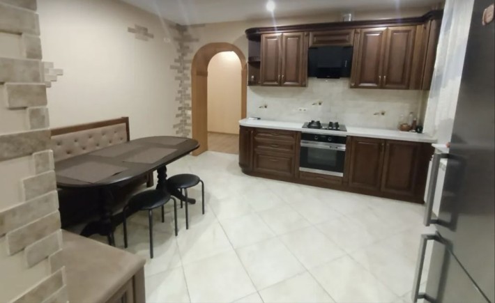 Продаж 3к квартири Заливна - фото 1