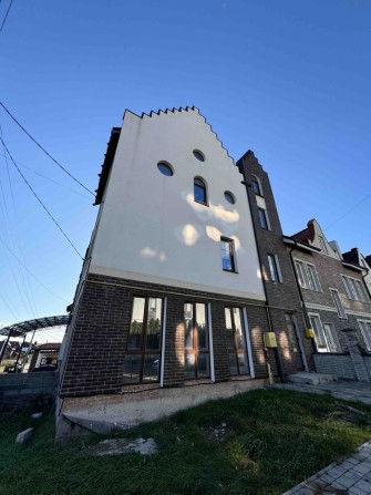 Продам дворівневу квартиру ,новий масив району Новий Двір - фото 1