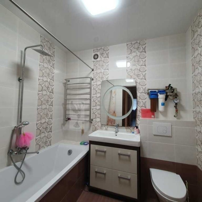 Продам 3 к.квартиру вул. Нижньосироватська - фото 1