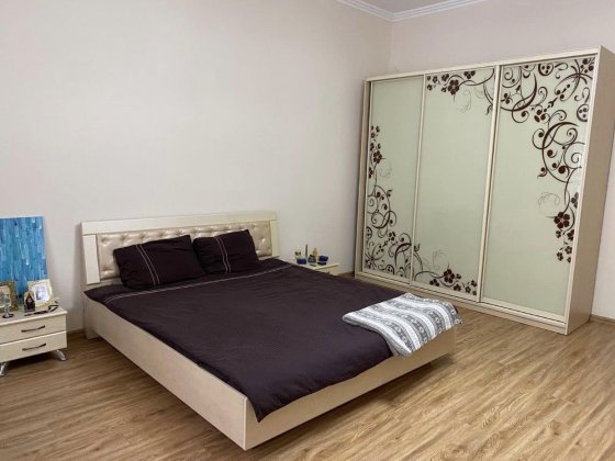 Продаж 2кн в центрі,на Ольжича - Шевченка вул. Чернівці