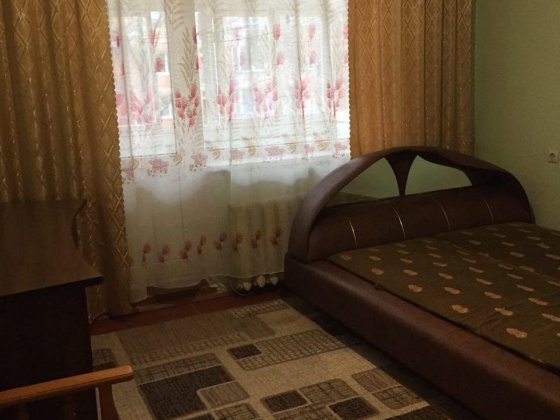 ПРОДАЄТЬСЯ 3-х кімнатна  квартира Чернівці