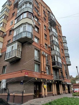 Встигни до свят! 2-кімнатна квартира в самому центрі - фото 1