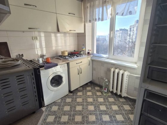 Трьох кімнатна квартира Проспект -Герої майдану Чернівці