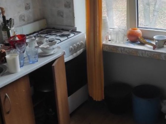 2-х кімн 46 м кв. 3/5 Проспект Незалежності Черновцы