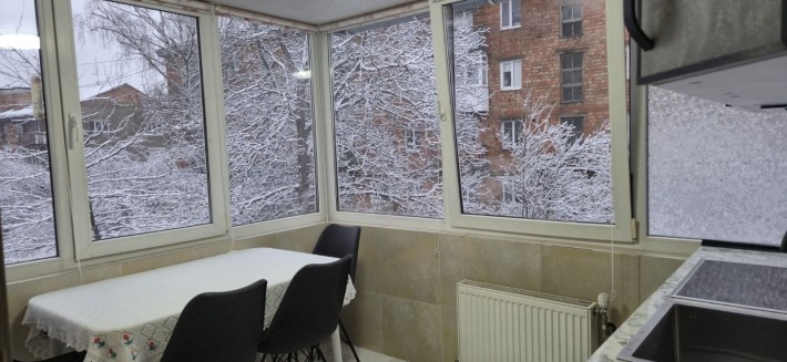 Продам 3к квартиру+окрема студія+гараж на Проспекті Незалежності - фото 1