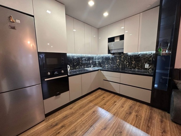 ПРОДАЖ 1 кім квартири з кухнею-студією - фото 1